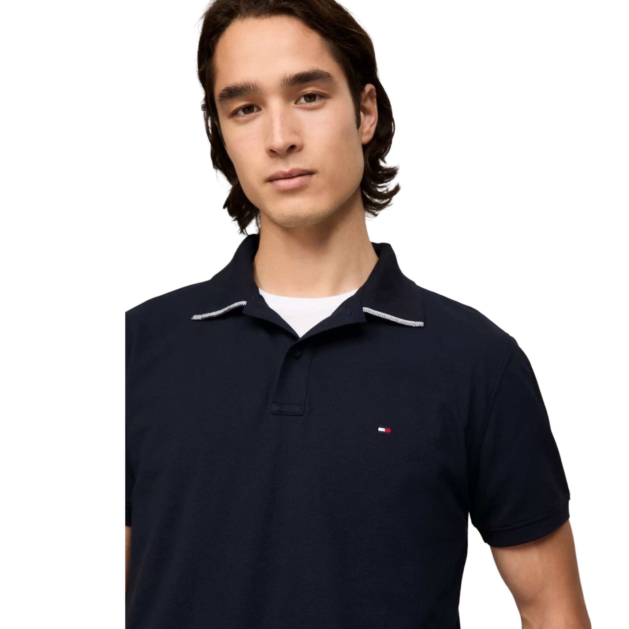 Regular Fit Under Collar Tipped Polo