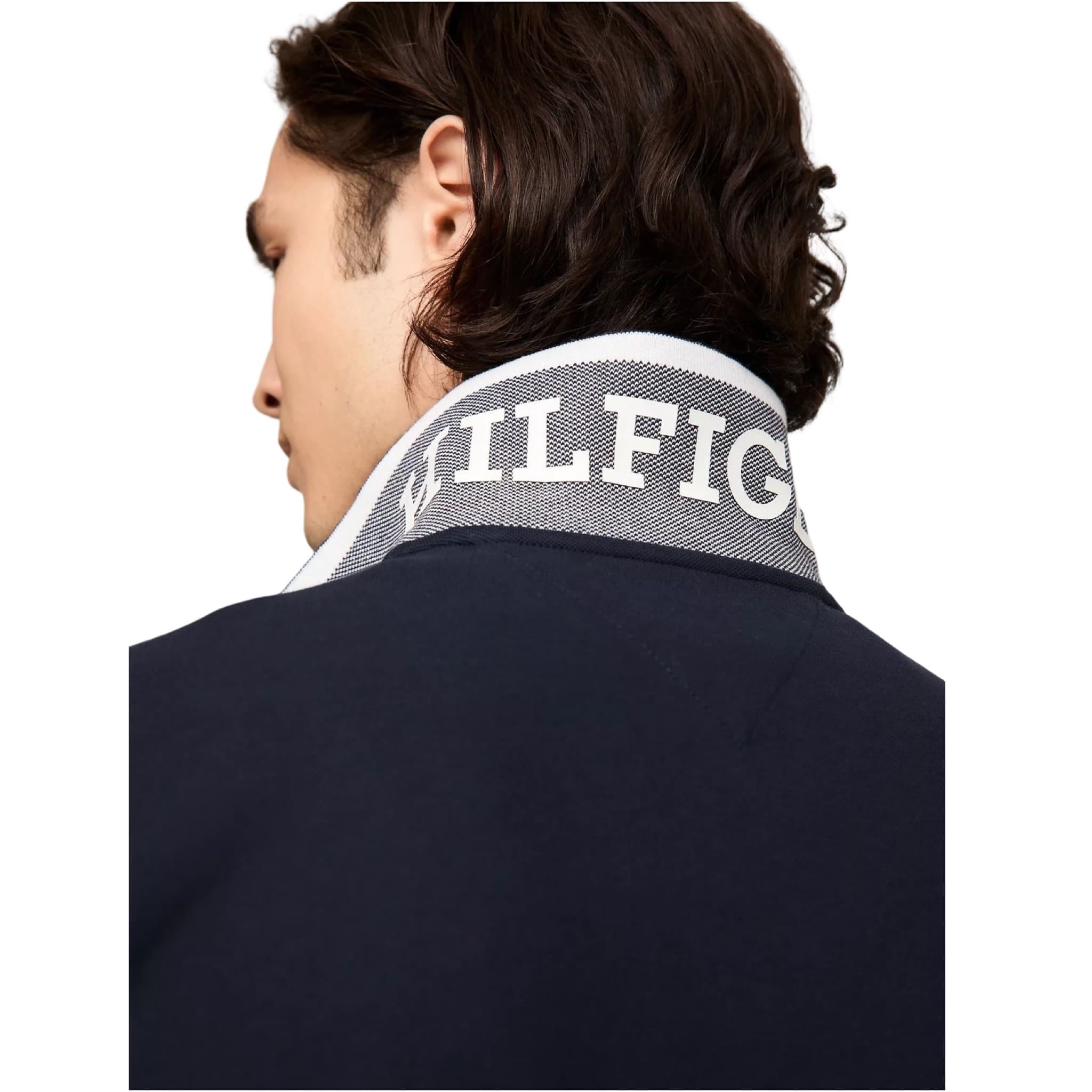 Regular Fit Under Collar Tipped Polo