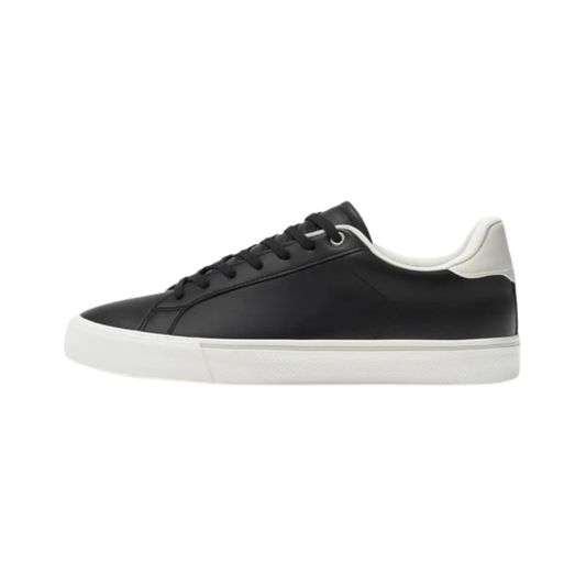 Sneakers with Orthodite Sole